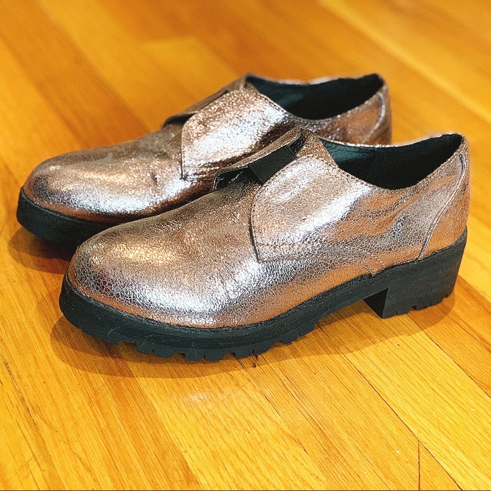 Silver Metallic Flatform Oxfords